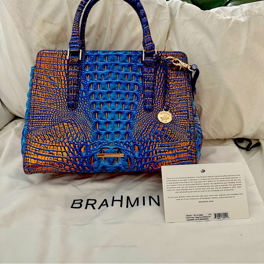 Beautiful Brahmin deep azure Melbourne purse!  Gorgeous and flawless!